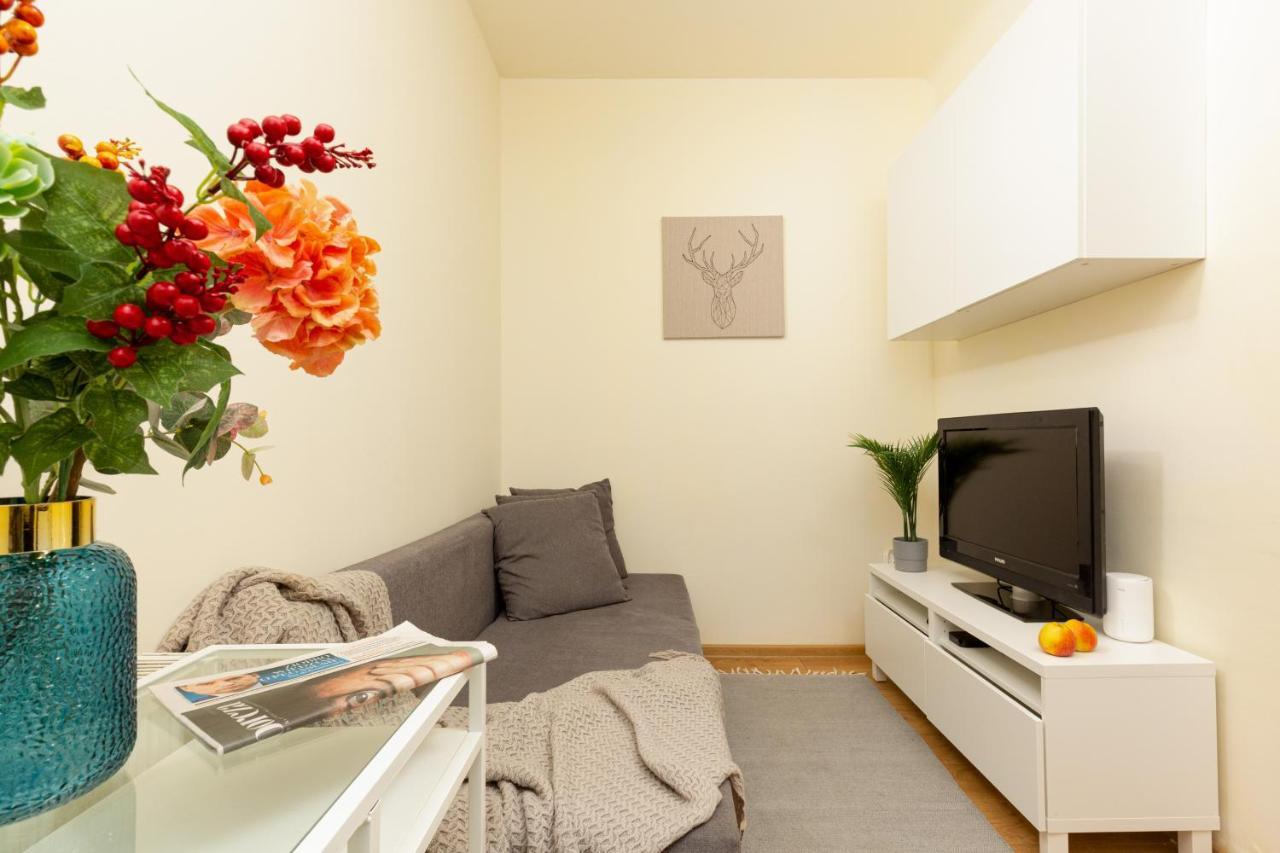 Micro Apartment Miaczynska By Noclegi Renters Varšava Exteriér fotografie