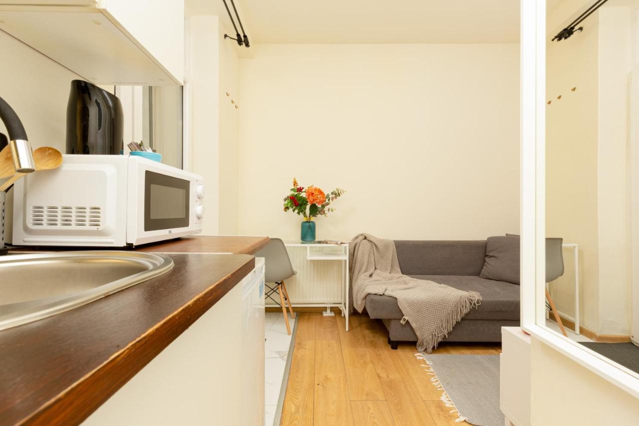 Micro Apartment Miaczynska By Noclegi Renters Varšava Exteriér fotografie